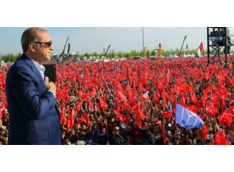 Clandestini
Europa in balia
di Erdogan